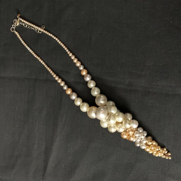 Multicolor Pearl Cluster Necklace - Picture 1 of 5